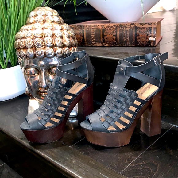 Platforms - Picture 2 of 3